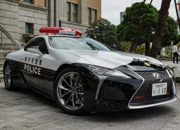 Ngắm xe Lexus LC 500 phiên bản đặc biệt của cảnh sát Nhật Bản